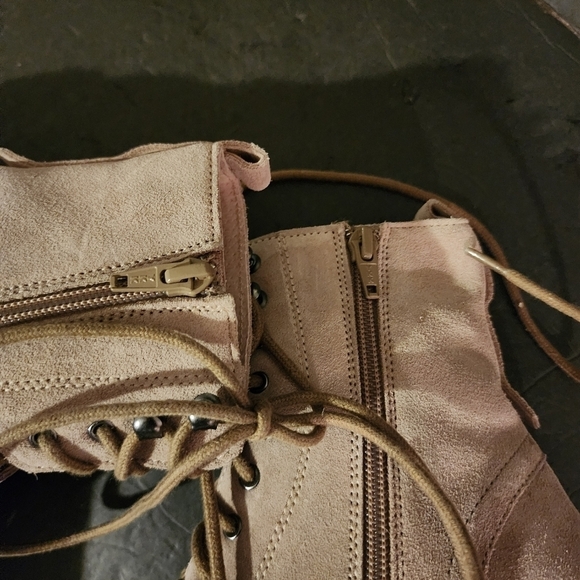 Seychelles Irresistible Lace Up / Zip Leather Combat Boots Size 7 in Sand NEW - Picture 5 of 9